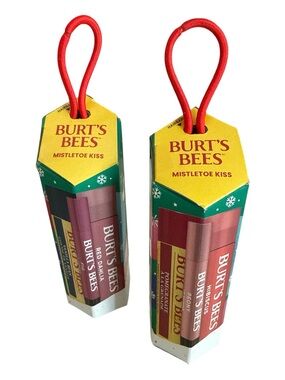 Burt’s Bees Lip Balm Sets - Mistletoe Kiss - Pink, Red